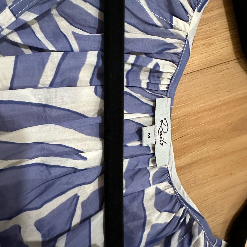 Nwot Rails Top Size M - image 2